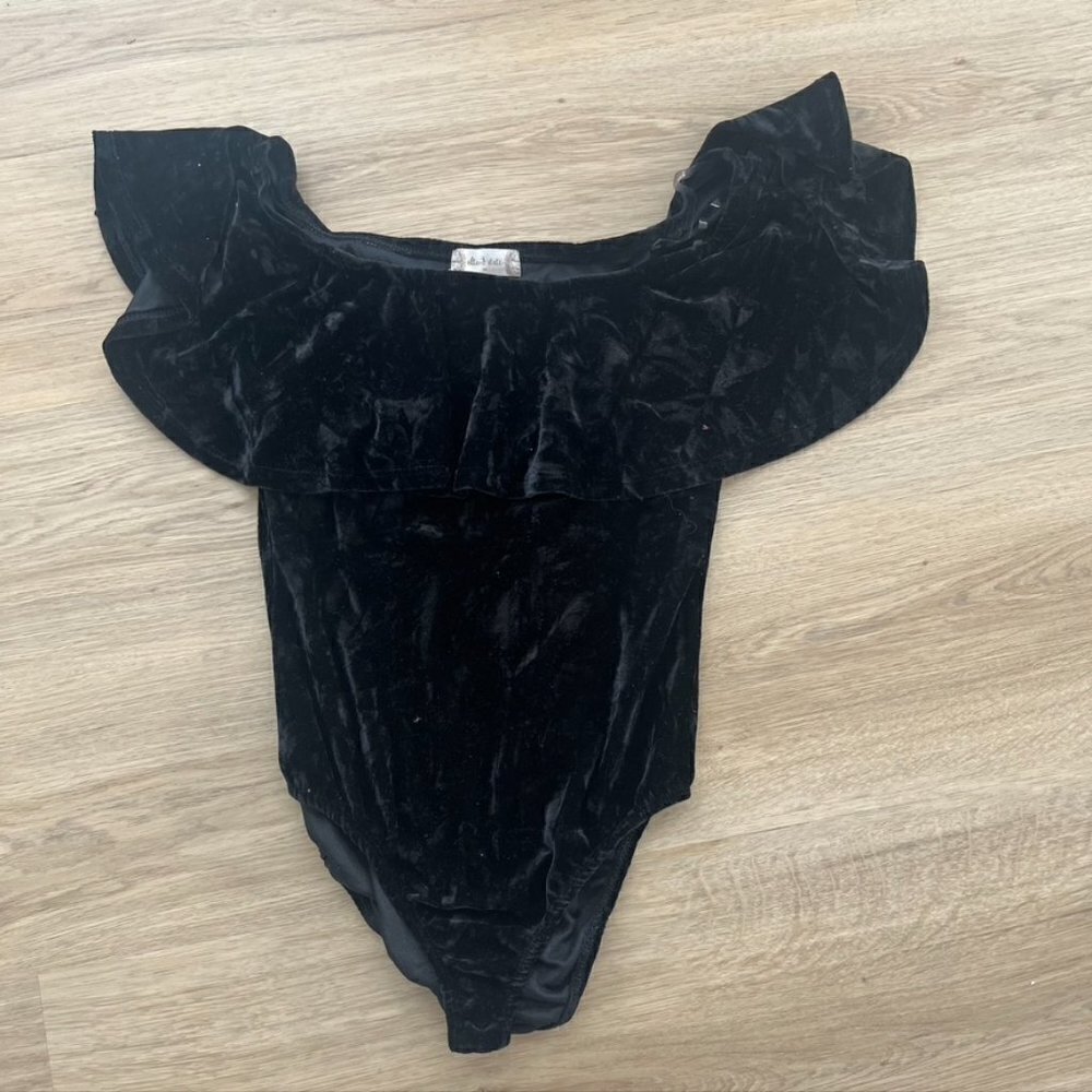 ** Altar’d State Marina Black Velvet Bodysuit Size medium